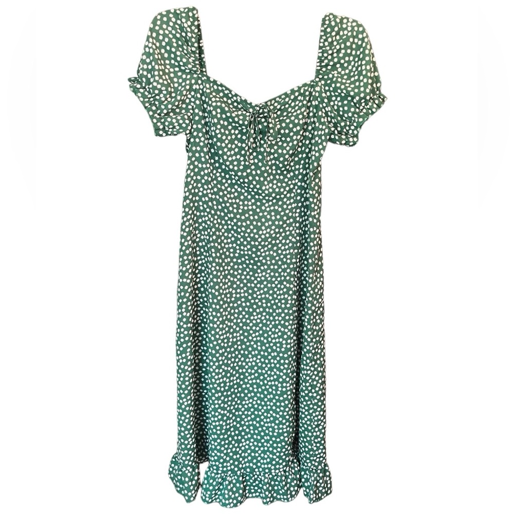 EUC Yozy Green and White Floral Dress Size L